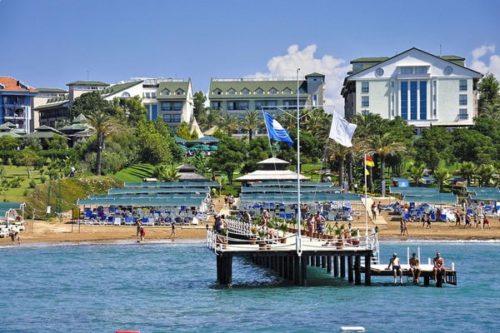 Фото пляж и пирс Alva Donna Beach Resort 5*: рейтинг лучших отелей курорта Сиде, Турция от турагентства SeredinaLeta