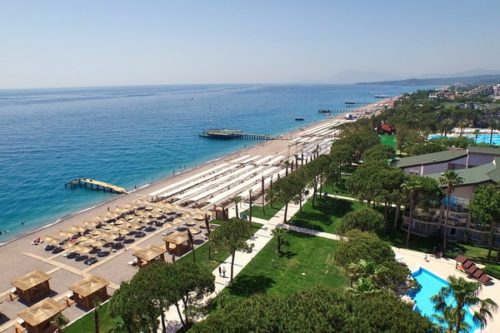 Фото Супер пляж отеля Alva Donna World Palace 5*. Рейтинг лучших отелей курорта Кемер, Турция