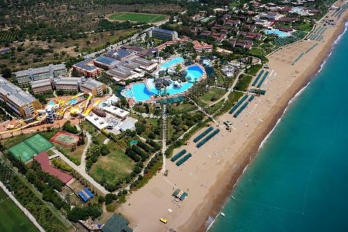 Фото с высоты территория отеля TT Hotels Pegasos World 4*: рейтинг лучших отелей курорта Сиде, Турция от турагентства SeredinaLeta