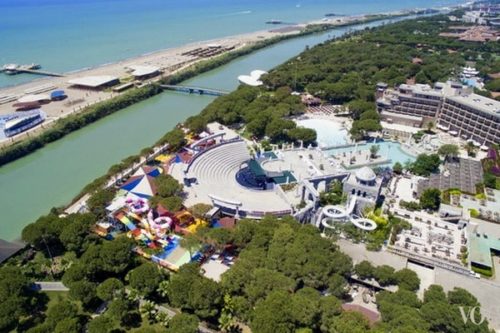 Фото особенности пляжа Хanadu Resort Hotel 5*: рейтинг лучших отелей курорта Белек, Турция от турагентства SeredinaLeta
